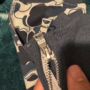 Bape hoodie new come with tags to authenticate